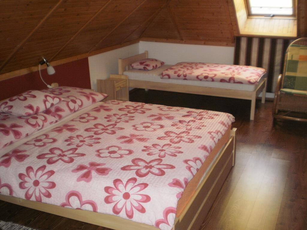 Privat Buk 100 Jindrichuv Hradec Quarto foto