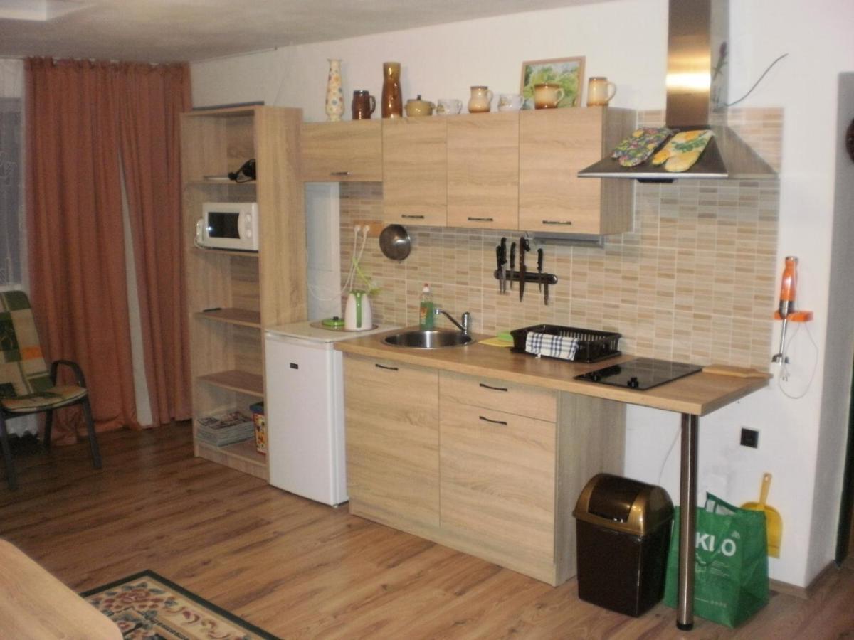 Privat Buk 100 Jindrichuv Hradec Exterior foto